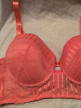 Coral Lace Contour Bra with Satin Straps